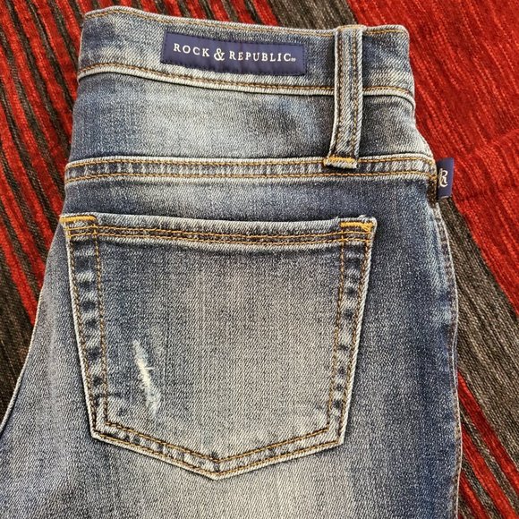 Rock and Republic Distressed Skinny Jeans! Size 2 - Picture 5 of 10
